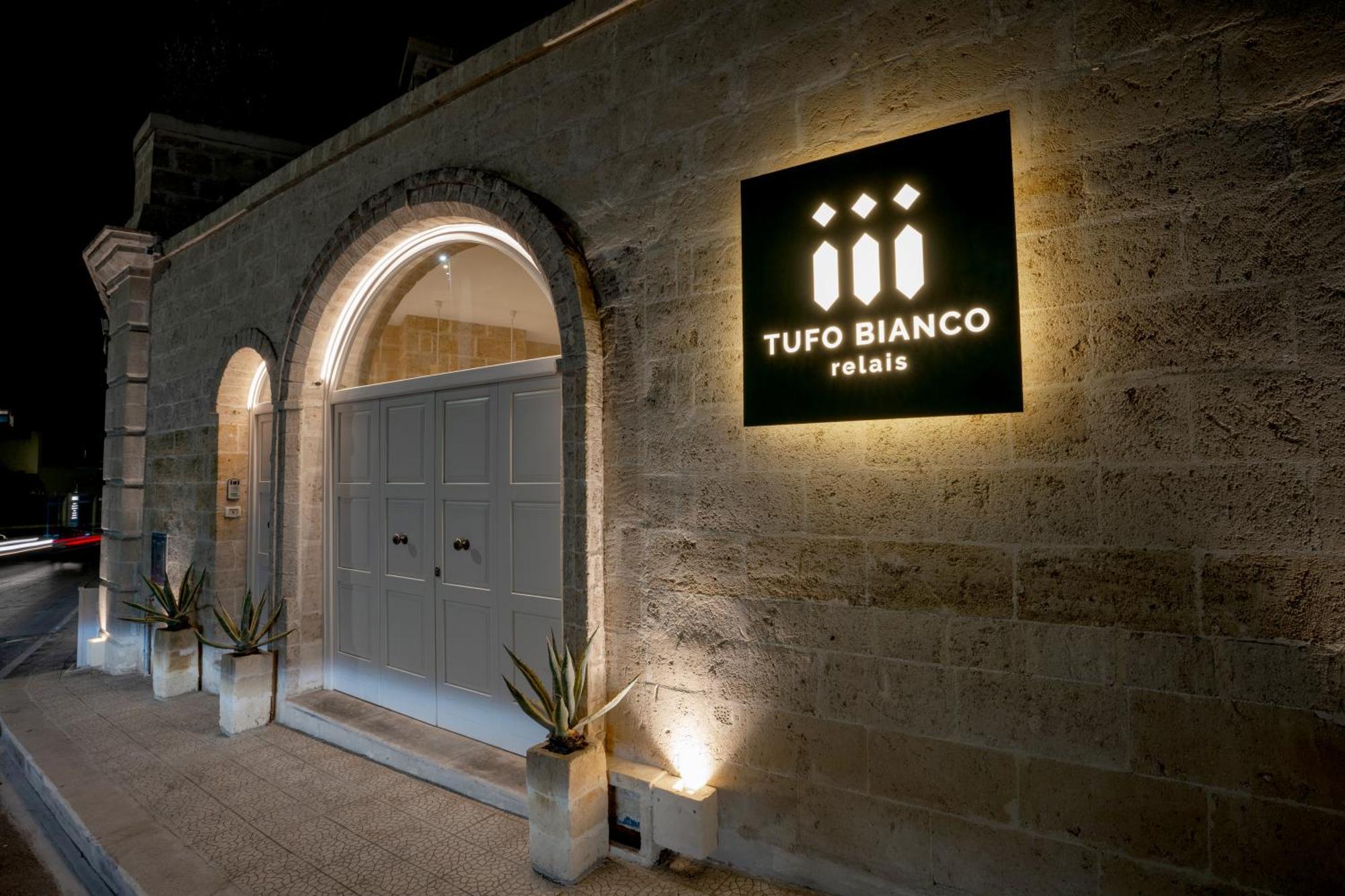 Tufo Bianco Relais Bed and Breakfast Massafra Buitenkant foto